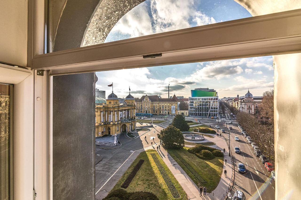 Apartma Modern City-centre Penthouse With Spectacular Views / 135sqm